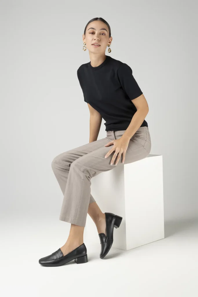 Mocassins en cuir noir à talon bas | Séville